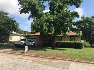 418 Highland Dr, Athens, TX 75751