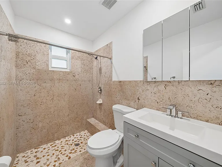 220 NW 130th Ave — Photo 21