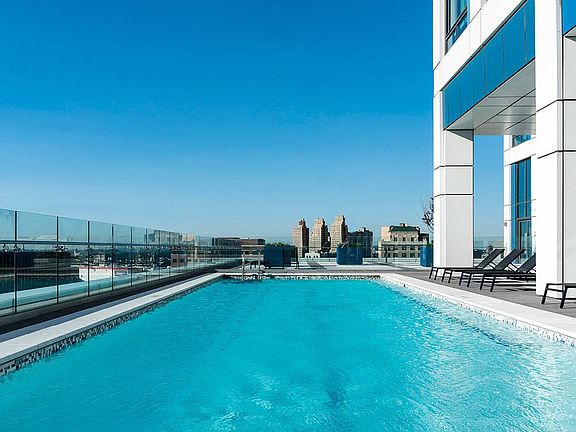 3rd image of 590 Pavonia Ave #3F
