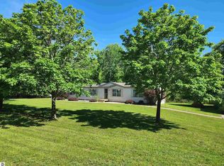 8492 Platte Rd, Beulah, MI 49617