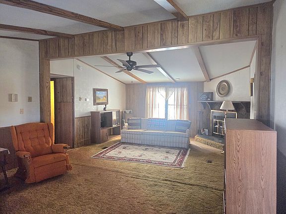 4th image of 10256 Applewood Dr