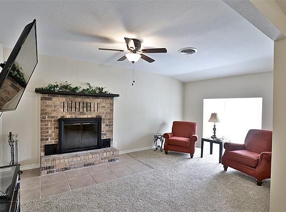 4th image of 1226 S Jefferson Dr