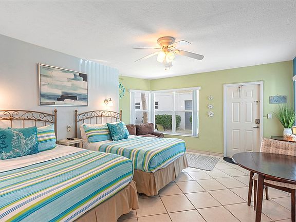 3rd image of 4520 El Mar Drive #31