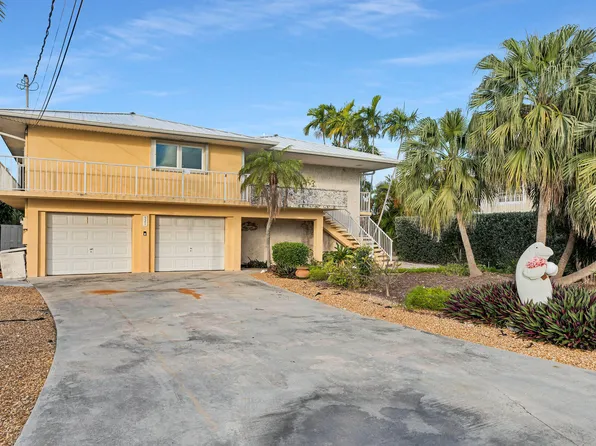 521 12th St, Key Colony Beach, FL 33051