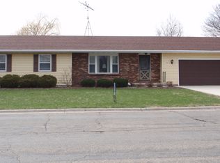 504 N Votech Dr, Watertown, WI 53098