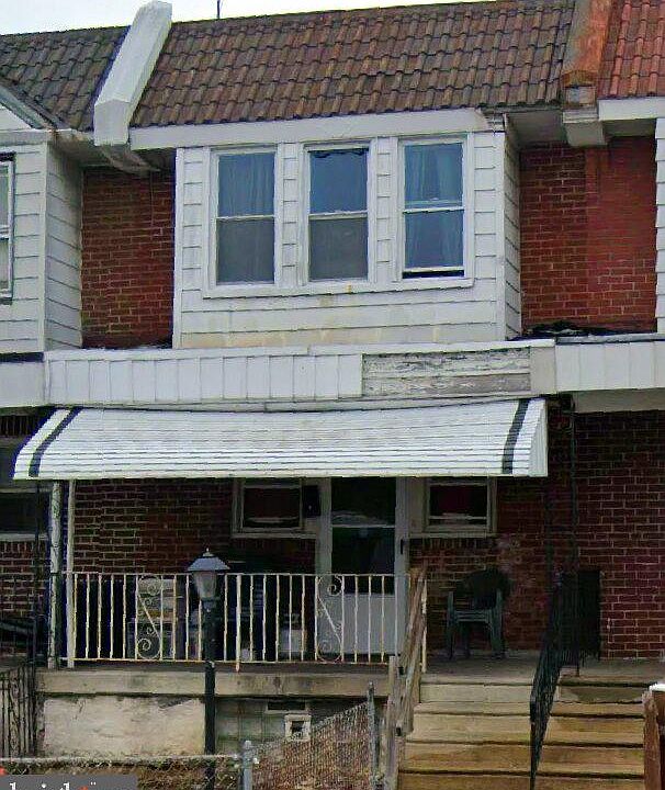1st image of 836 Bridge St