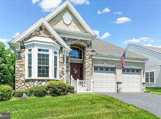 135 Reynolds Ln, West Grove, PA 19390