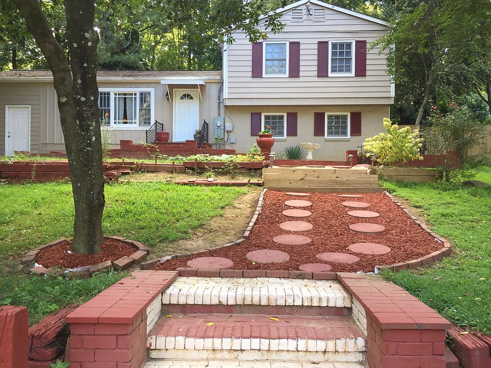 1st image of 3982 English Oak Dr