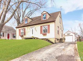 125 E Cherry Ridge Rd, Peoria, IL 61614