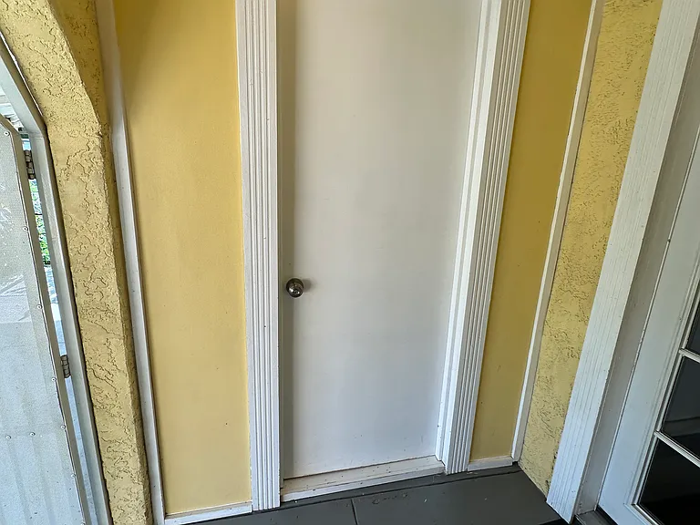 483 E Daleville Ave — Photo 34