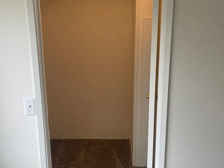 1481 Tozer Rd — Photo 15