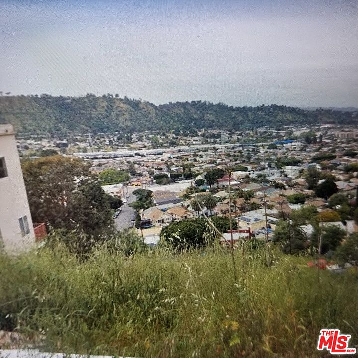 2nd image of 3543 Glenalbyn Dr