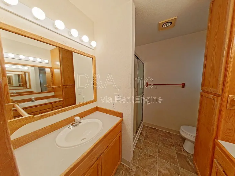 163 SE Partridge Dr — Photo 15