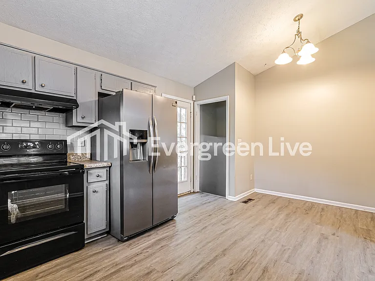 4523 Turning Leaf Dr — Photo 5
