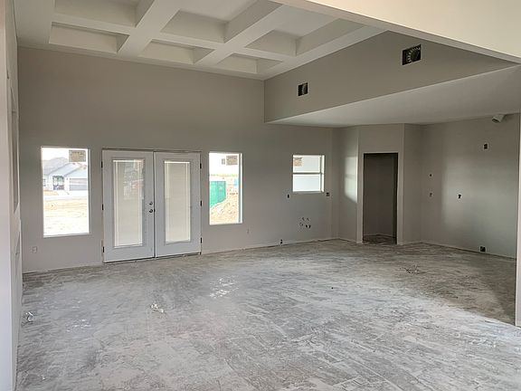 5th image of 2709 Acacia Dr