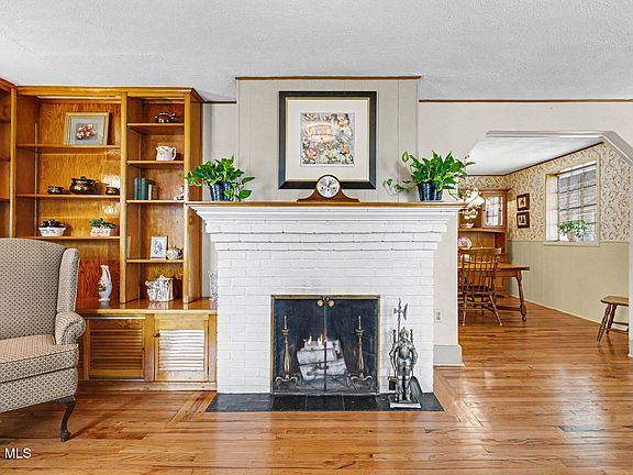 3rd image of 14 Kelton Court