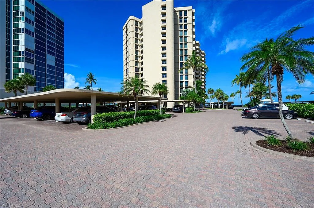 3 bed, 2.5 bath, 1648 sqft, $16,000 — Photo 1