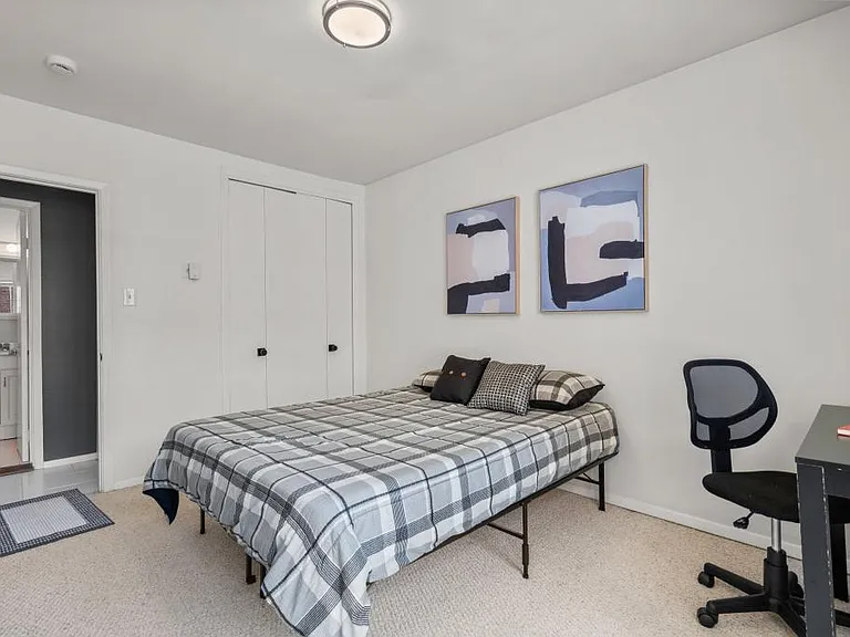 2515 P St NW #402 — Photo 10