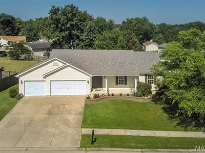 5 Thoroughbred Dr, Wright City, MO, 63390