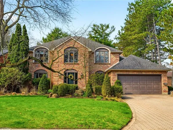 356 Shoreacres Rd, Burlington, ON L7L 2H5