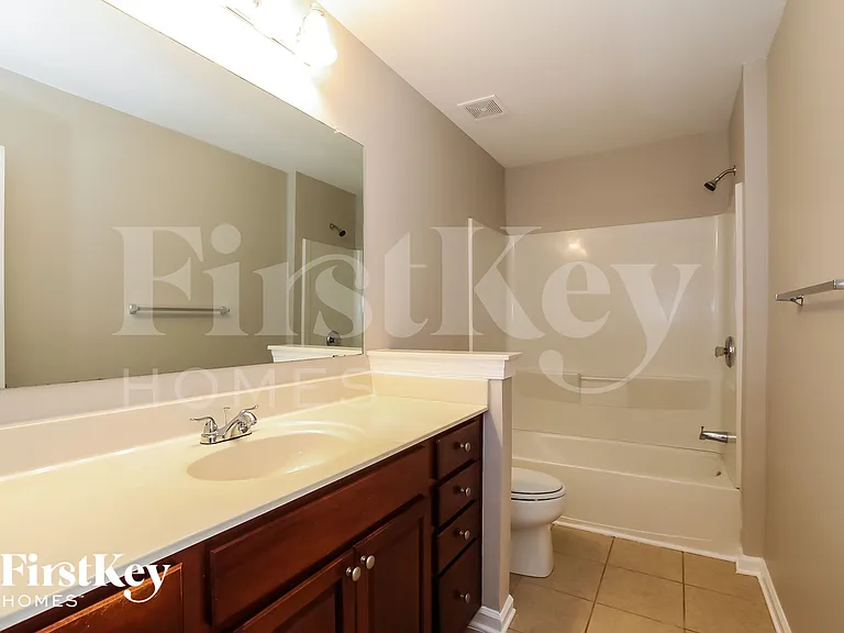 1490 Scenic View Trce — Photo 13