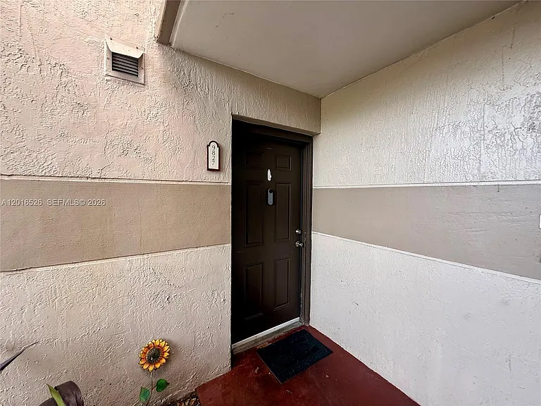 9827 Nob Hill Ct #0 — Photo 4
