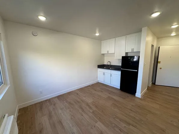 4315 Burns Ave #104, Los Angeles, CA 90029