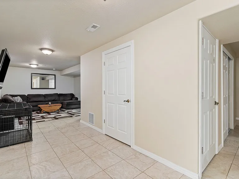 4126 Hayes Ave — Photo 18