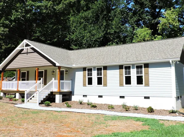 513 N Carr St, Mebane, NC 27302