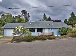 2765 Cedar St, North Bend, OR 97459