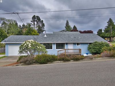 2765 Cedar St, North Bend, OR, 97459
