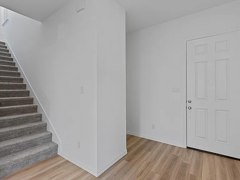 3309 Penn Blvd — Photo 5