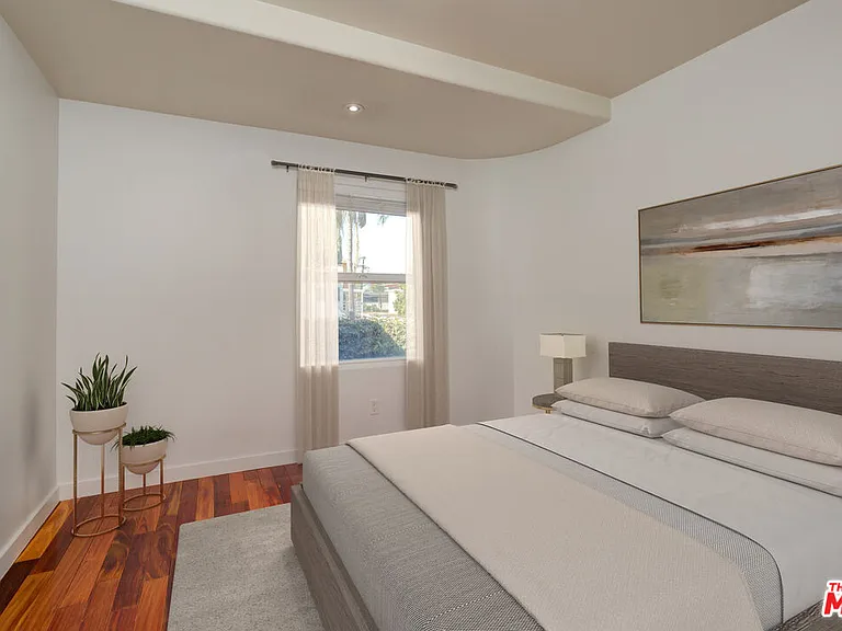 932 S Shenandoah St #5 — Photo 6