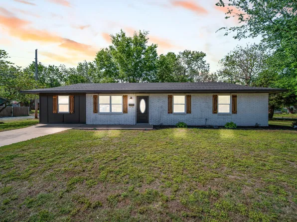 1025 8th Ave NW, Miami, OK 74354