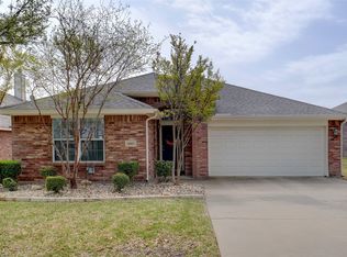 10601 Lipan Trl, Fort Worth, TX 76108
