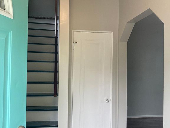 5th image of 6718 Bramble Ave