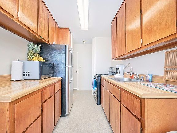 2nd image of 101 W 147th St APT 15D
