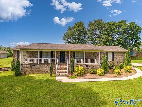 2nd image of 70 Lancewood Pl