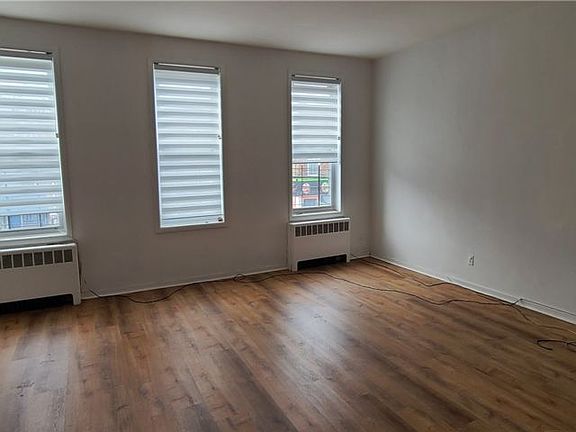 2nd image of 20-09 College Point Blvd #2