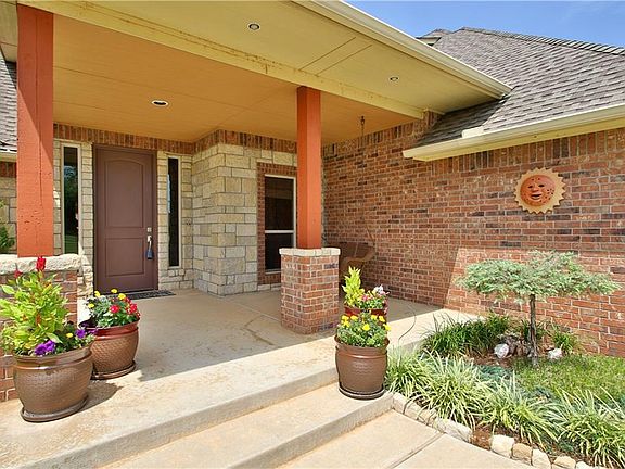 2nd image of 7613 Canyon Lakes Dr