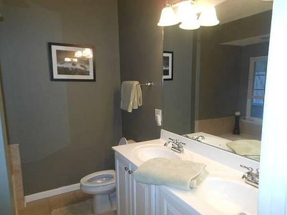 4th image of 7222 Mariemont Cres