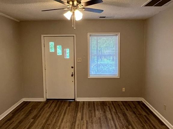 3rd image of 113 B Galphin Dr