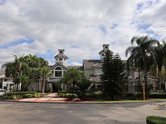 3rd image of 15077 SW 103rd Ter APT 8110