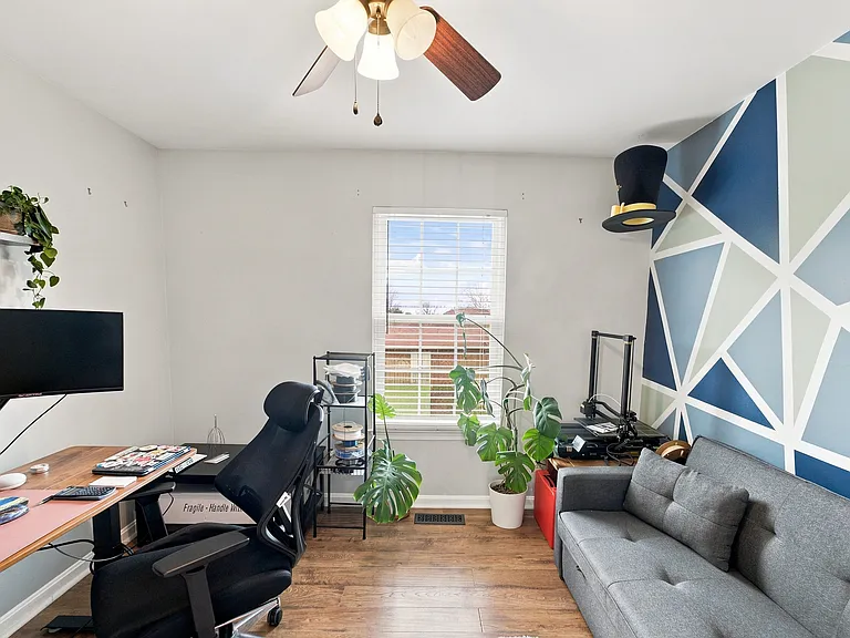 500 Beacon Dr — Photo 28