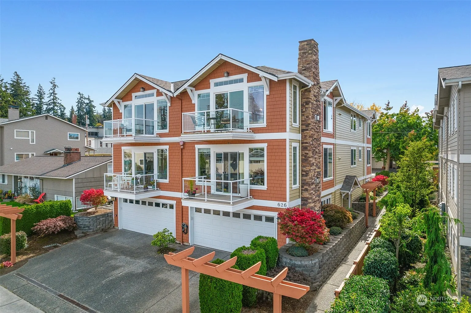 626 Glen Street #301 photo 1
