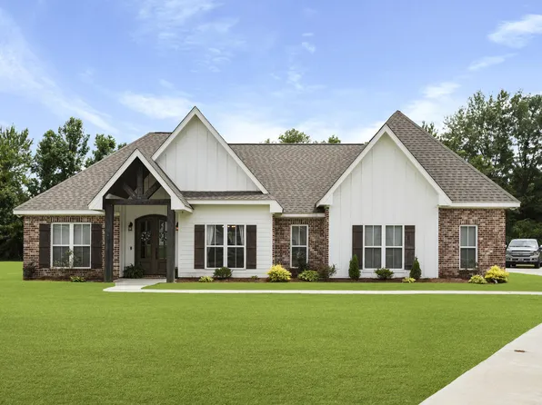 87 Berwick Rd, Petal, MS 39465