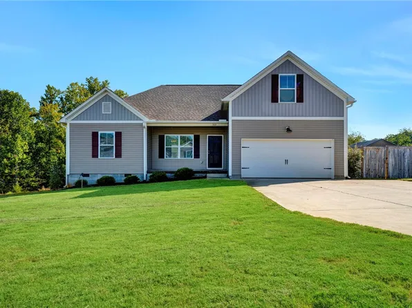 183 Sunny Point Loop, Central, SC 29630