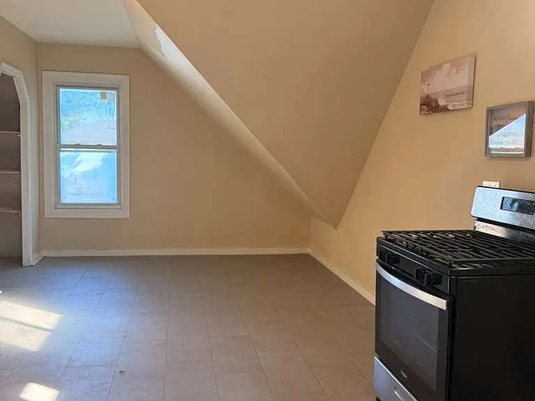26 Gardner St #3 — Photo 3
