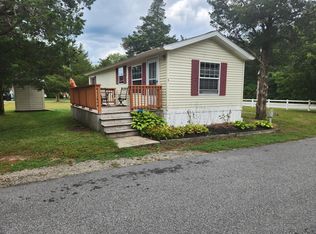 3 Fourth St, Pocasset, MA 02559