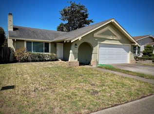 241 Shelter Cove Dr, El Granada, CA
